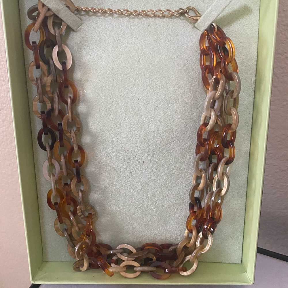 Chunky tortoise chain link necklace cream brown beige